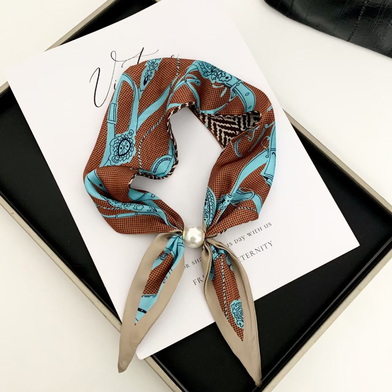 Korean Style Elegant Pearl Mag - đánh giá và giá Silk Scarf Square